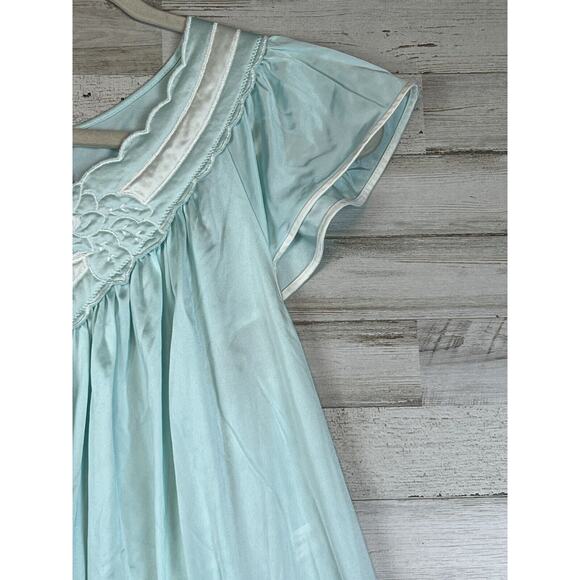VINTAGE Light Blue Flutter Sleeves SHADOWLINE Mid Length NIGHTGOWN Size Medium - Picture 3 of 8